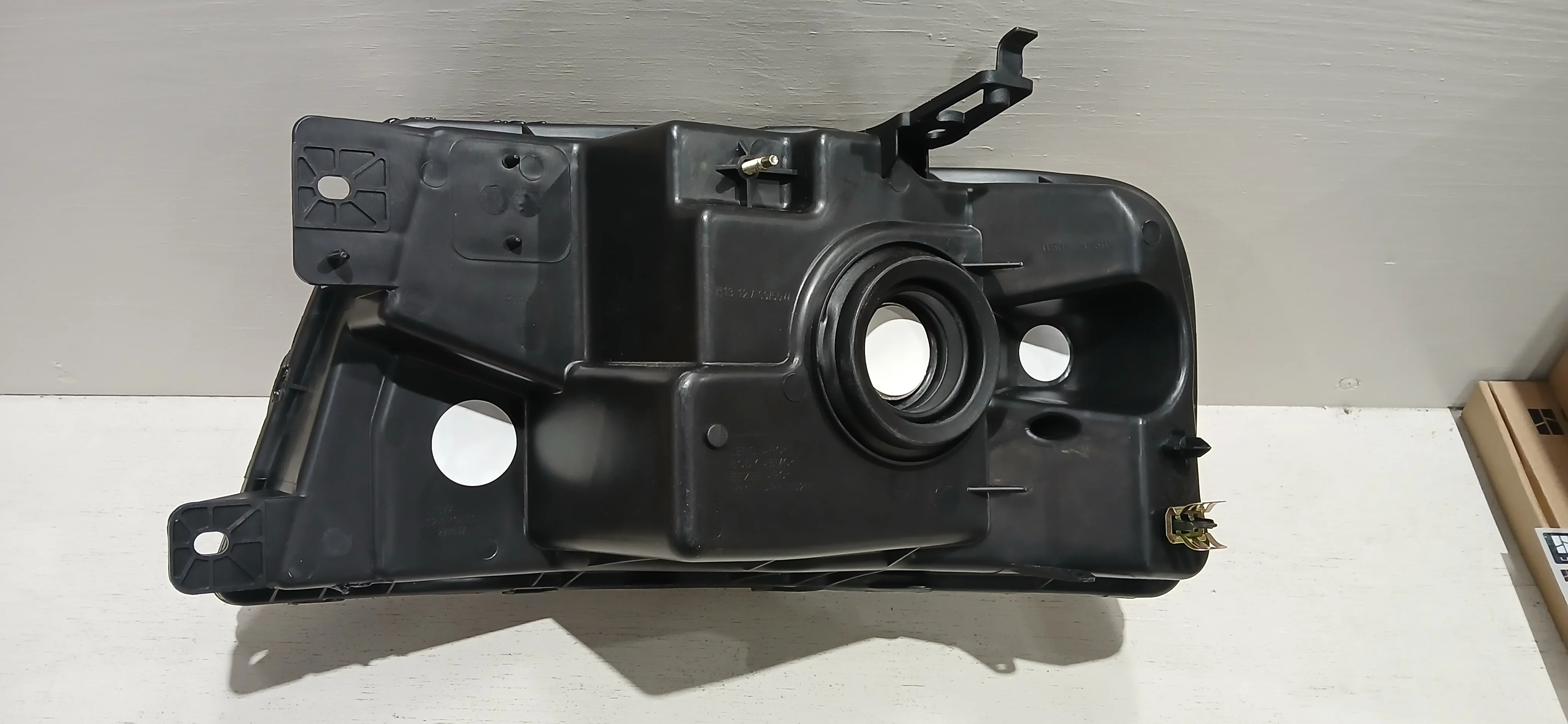 04-08 F-150 HL BLACK HOUSING R | ORACLE Outlet | GRADE B - Image 6