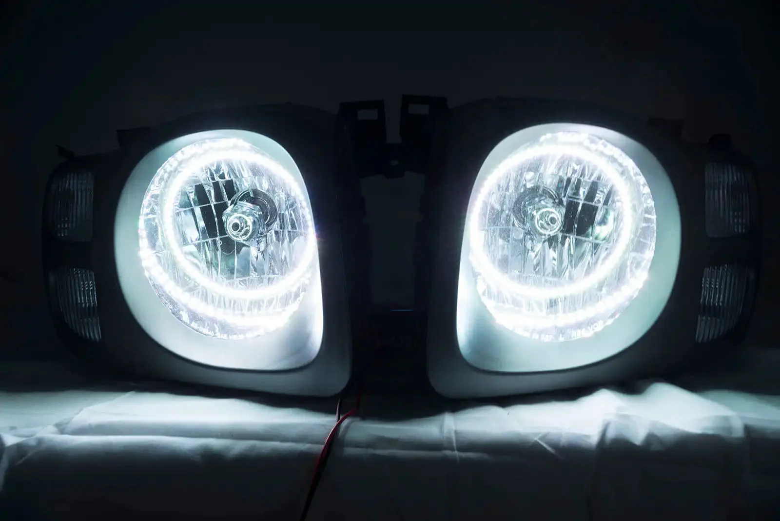 ORACLE Lighting 2002-2004 Nissan Xterra LED Headlight Halo Kit - Image 2
