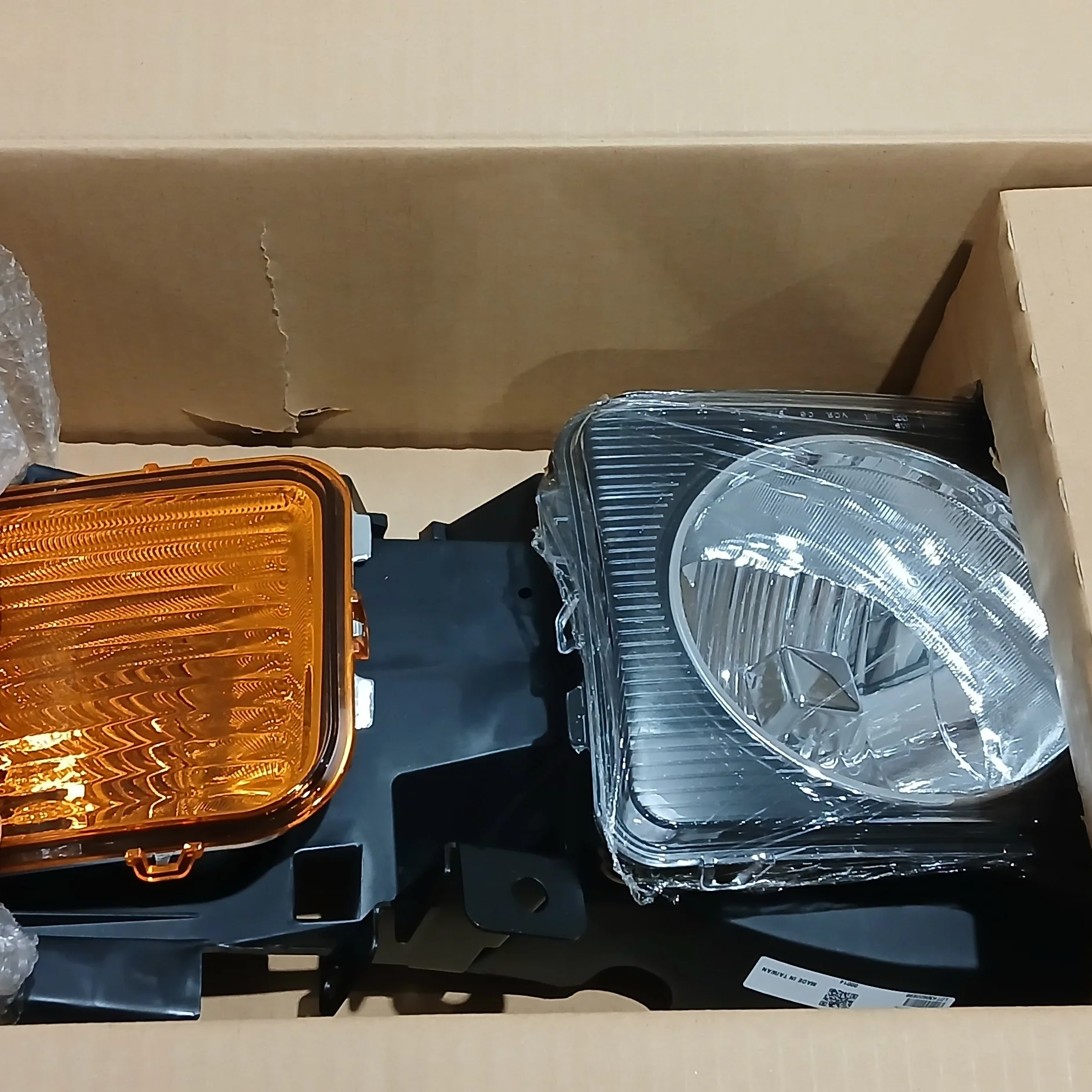 2006-2009 Hummer H3 Headlight - Left | ORACLE Outlet | GRADE B - Image 3