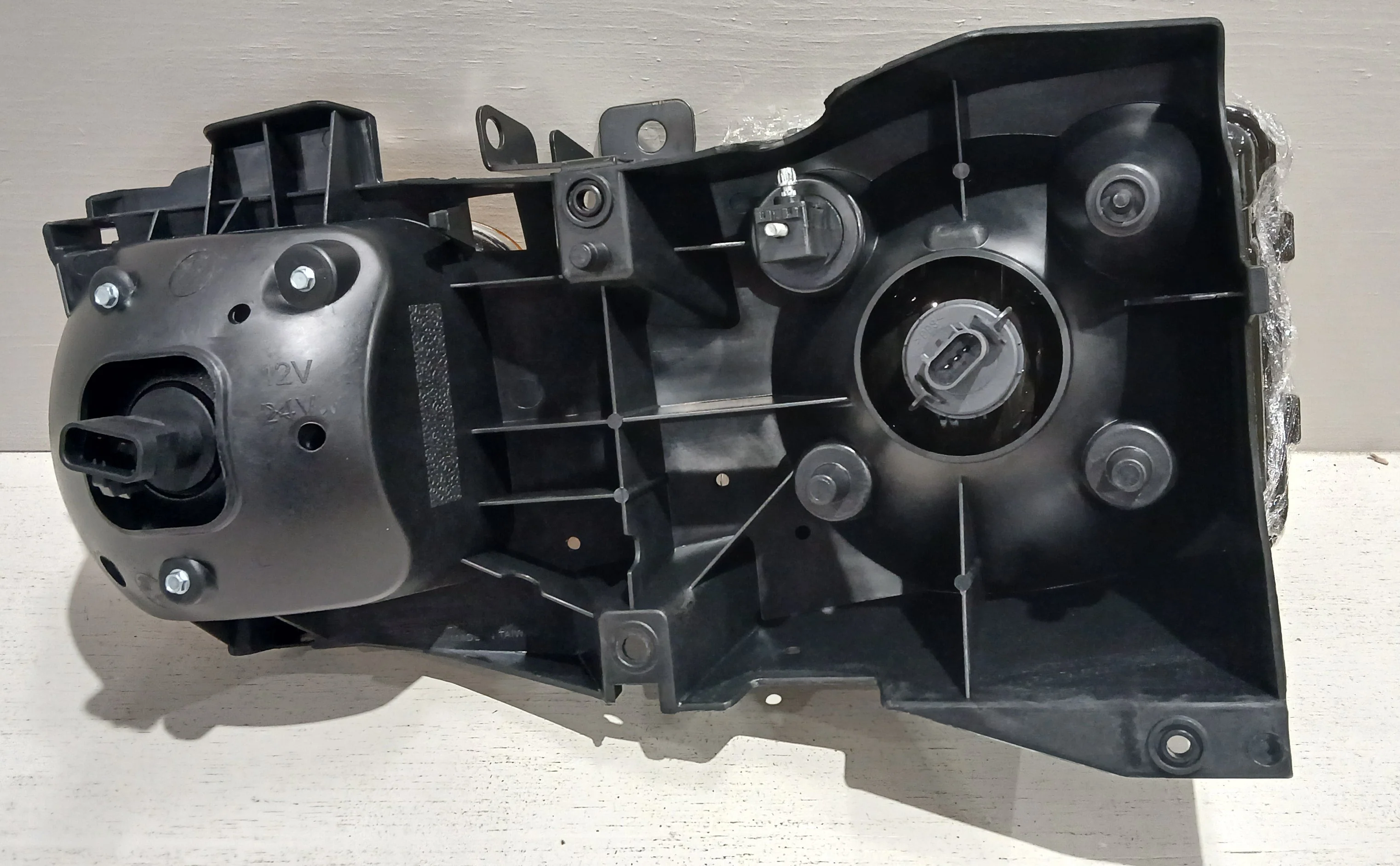 2006-2009 Hummer H3 Headlight - Left | ORACLE Outlet | GRADE B - Image 6