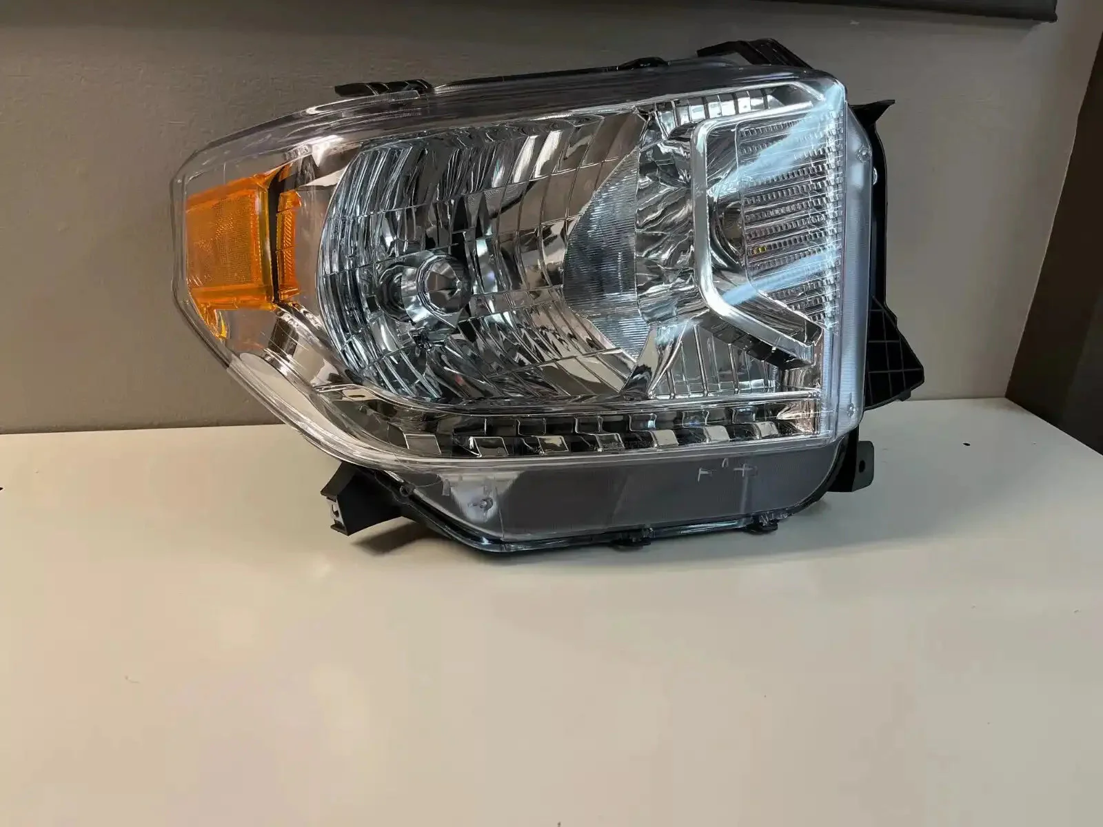 NEW Eagle Eye 2014-2015 Toyota Tundra Passenger Side Head Light - TY1240-B001R - Image 5