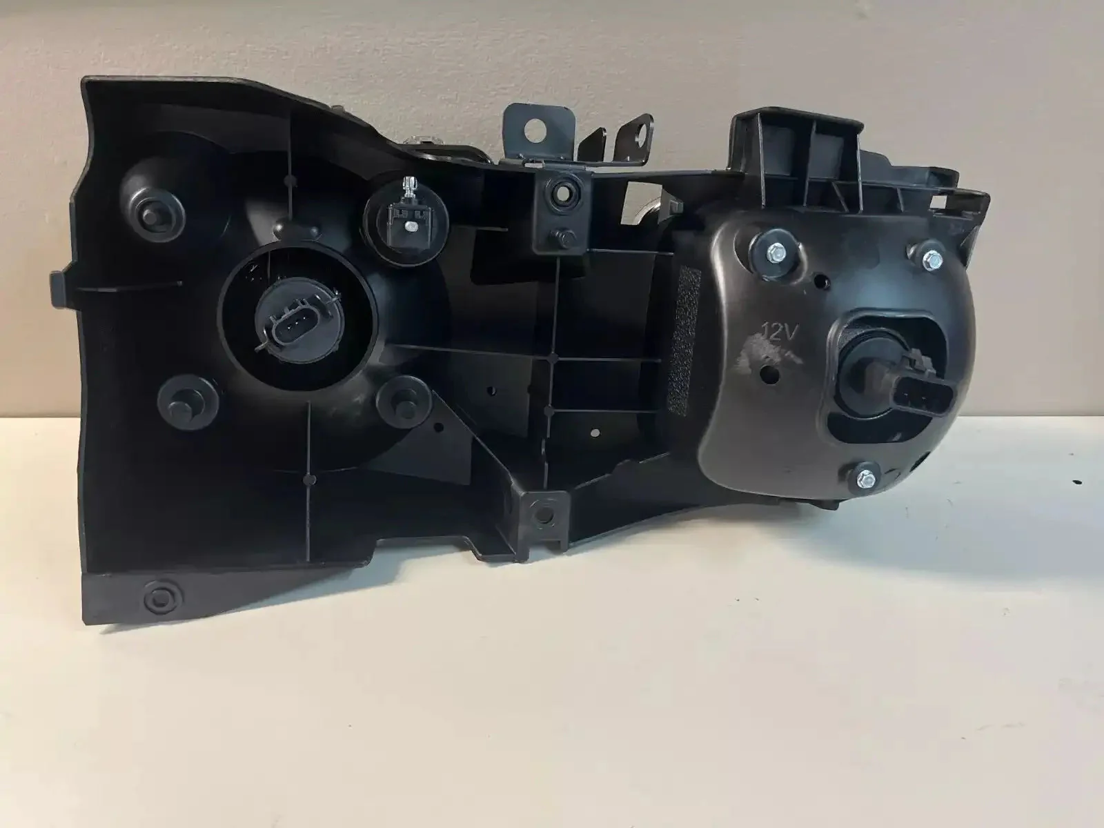 NEW Eagle Eyes 2006-2010 Hummer H3 Passenger Headlight Assembly - GM382-B001R - Image 3