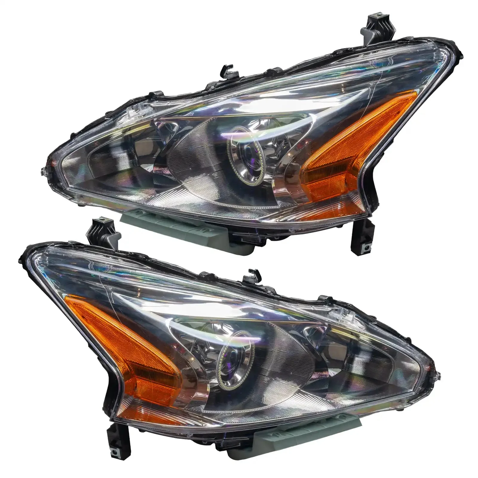 ORACLE Lighting 2013-2015 Nissan Altima Sedan Pre-Assembled Halo Headlights - (Halogen) - Image 3
