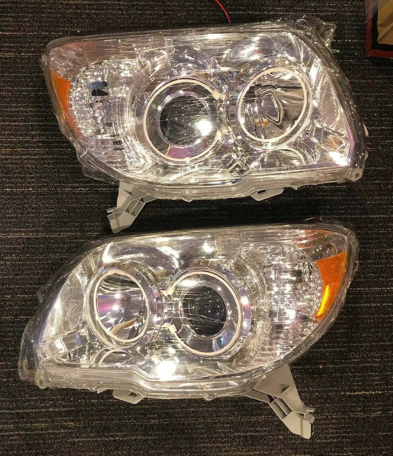 ORACLE 2006-2009 Toyota 4-Runner Headlights Non-HID - CCFl Halos - White | ORACLE Outlet | GRADE A - Image 3