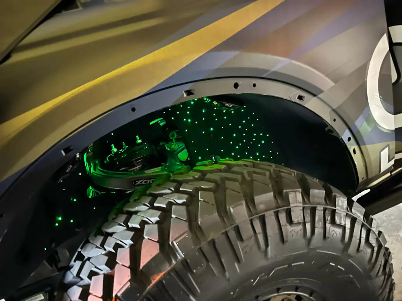 ORACLE Lighting Fiber Optic Wheel Liner ColorSHIFT RGB+W Kit - 40W LED/ 600 Fibers - Image 7