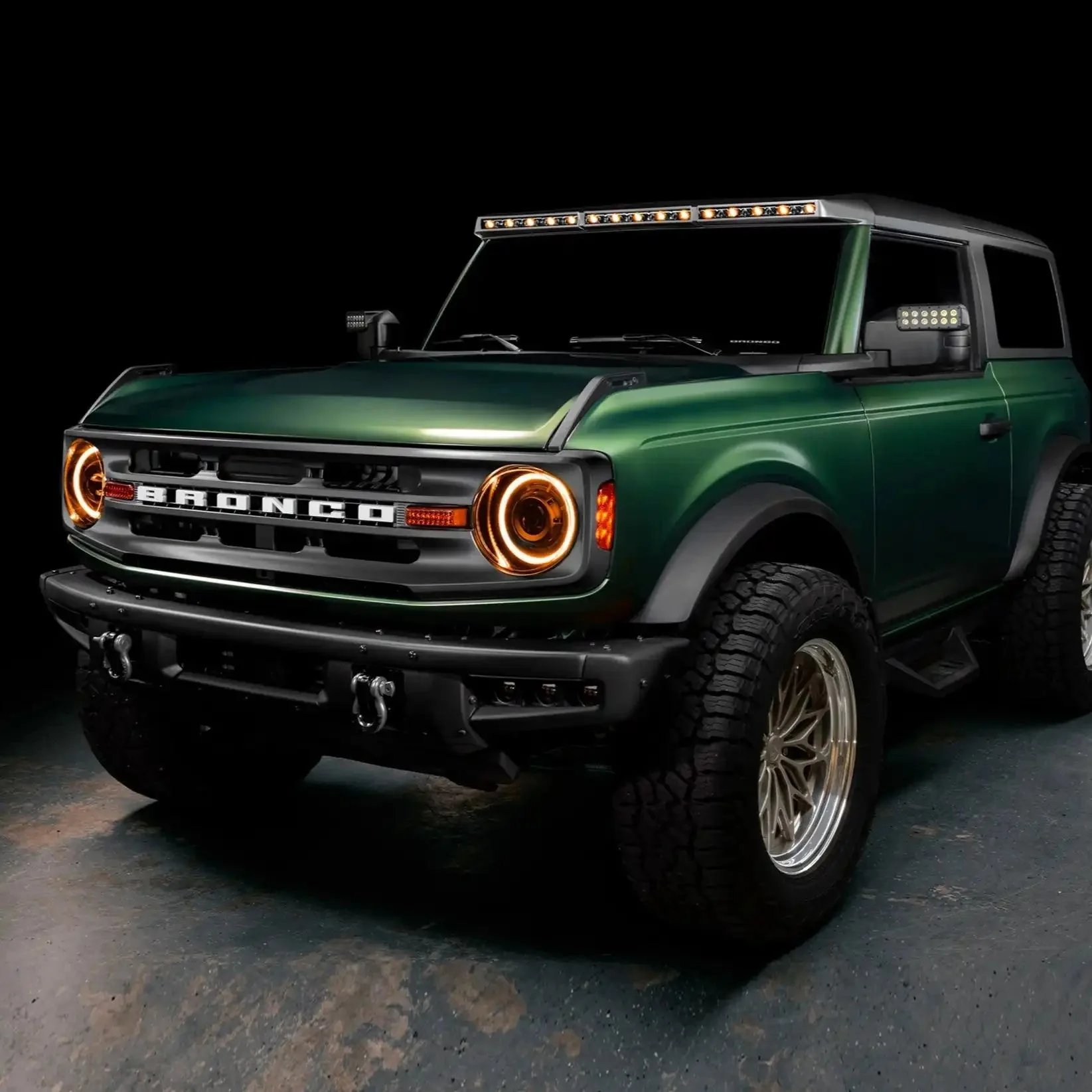 Ford Bronco Integrated Roof LED Light Bar | ORACLE 18,000 Lumens 240W - Image 18