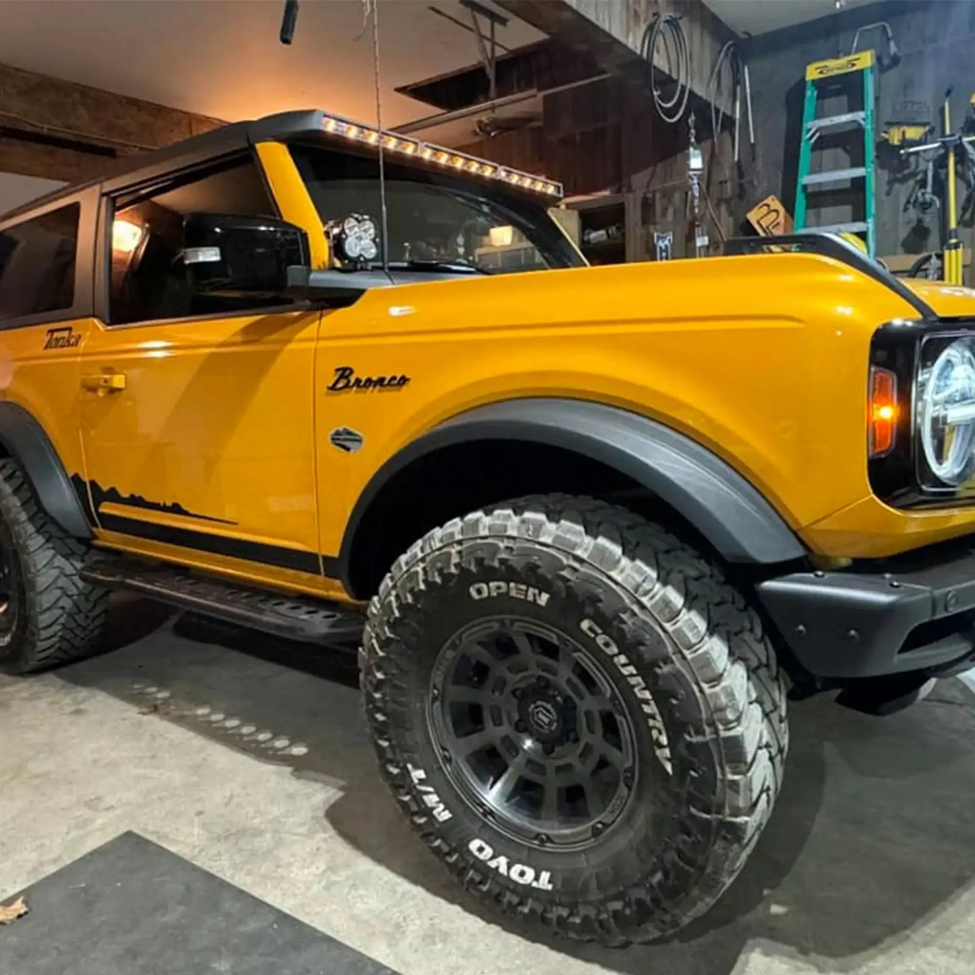 Ford Bronco Integrated Roof LED Light Bar | ORACLE 18,000 Lumens 240W - Image 25