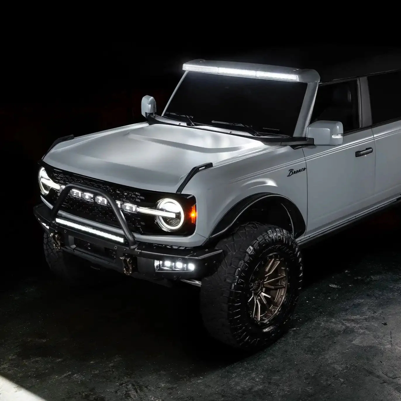 Ford Bronco Integrated Roof LED Light Bar | ORACLE 18,000 Lumens 240W - Image 30