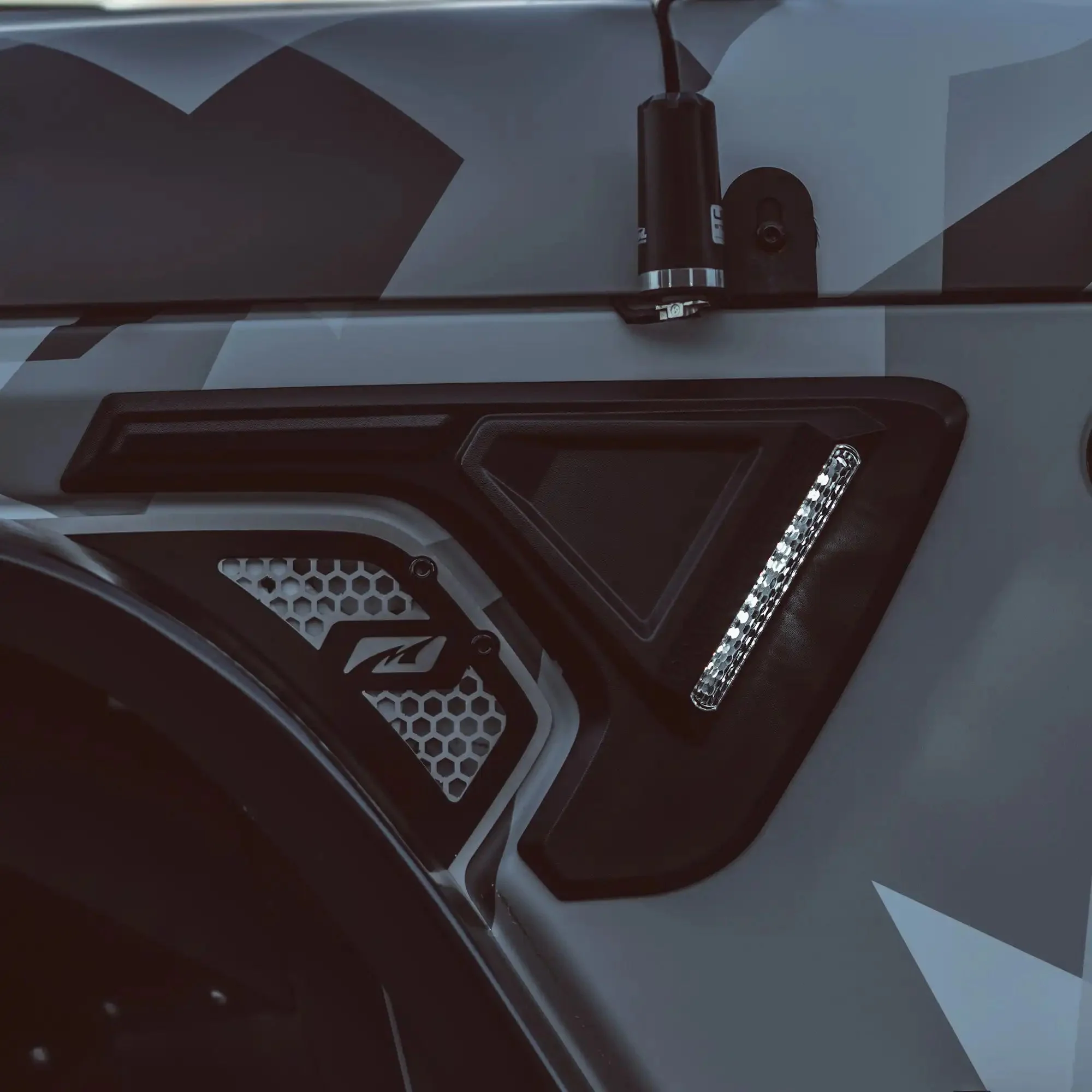 Jeep Wrangler JL & Gladiator JT Sidetrack LED Fender Lights - Entry & Turn Signal | ORACLE - Image 25