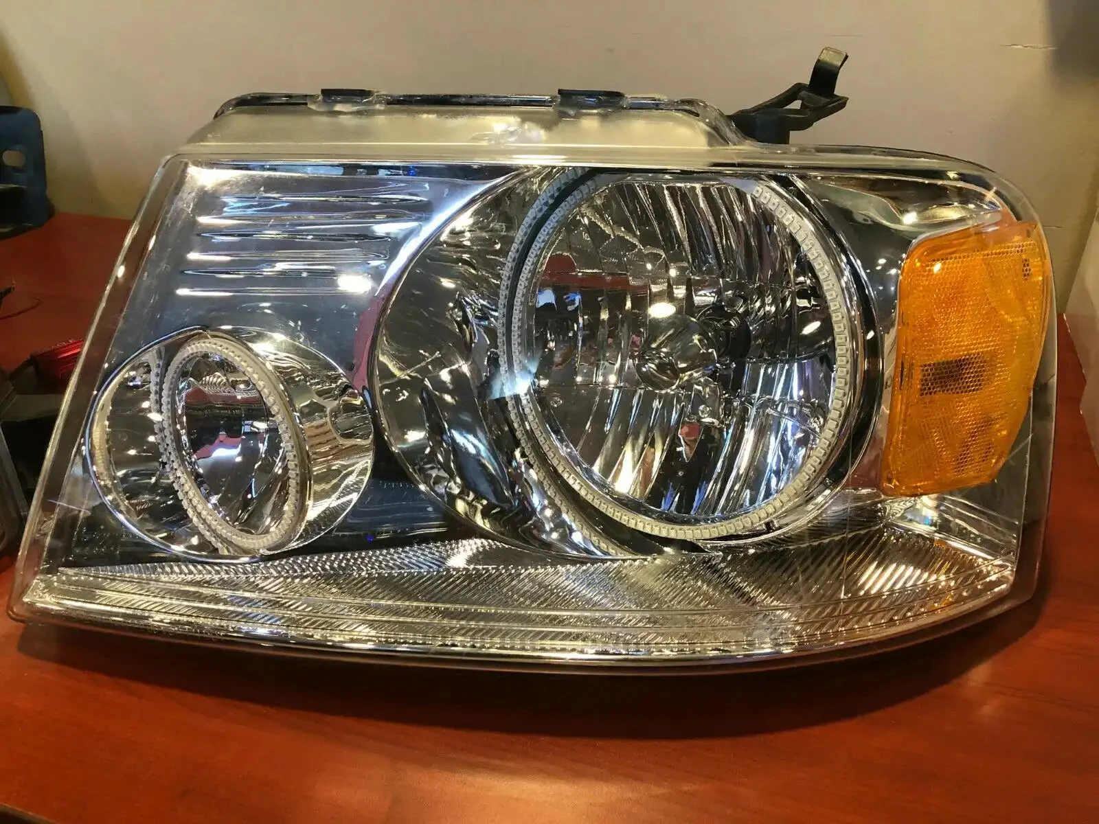 USED 2005-2008 FORD F-150 PRE-ASSEMBLED HEADLIGHTS- CHROME - AMBER 7043-005 | ORACLE Outlet | GRADE B - Image 6