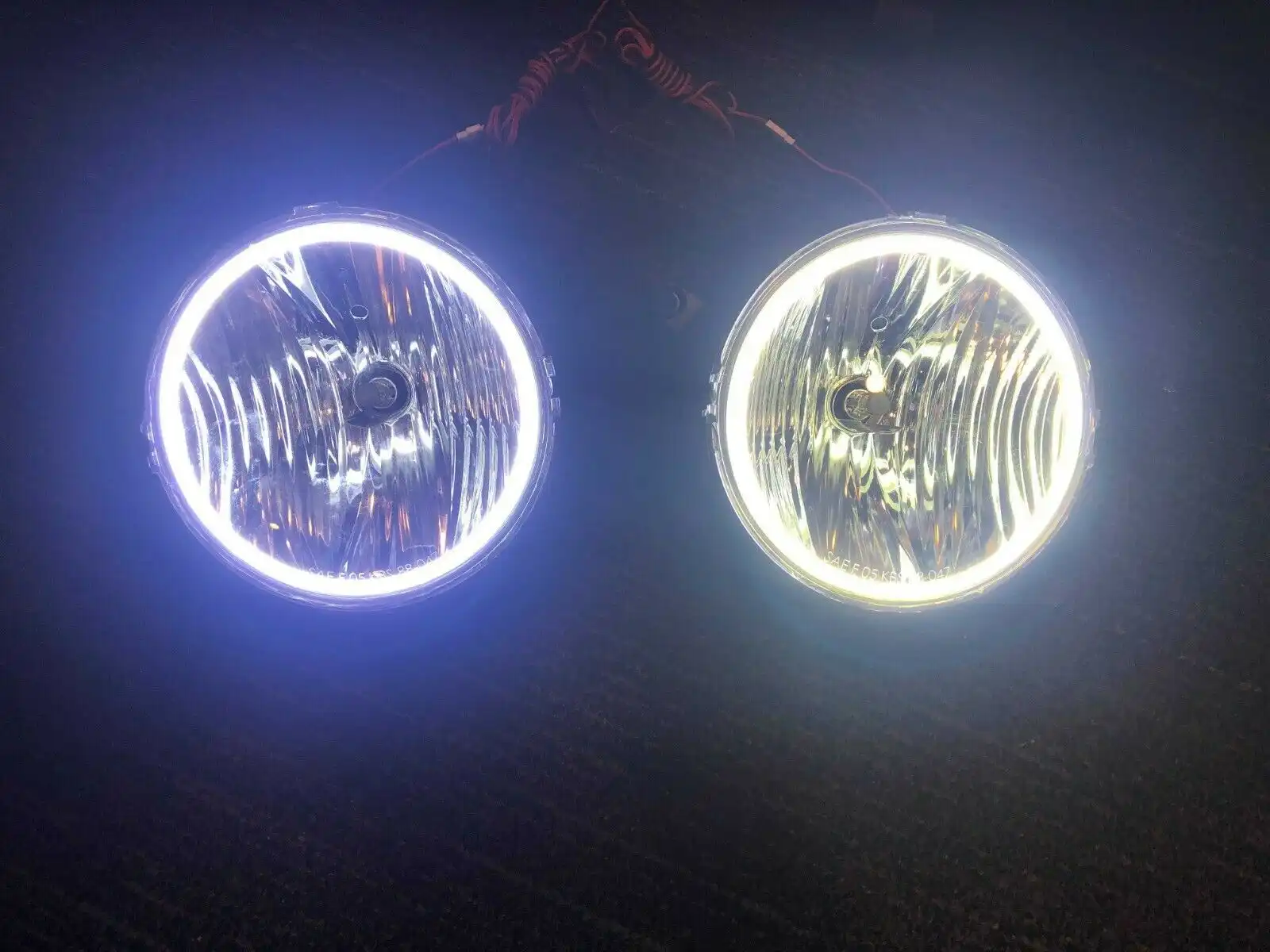USED ORACLE 2005-2009 FORD MUSTANG GT WHITE PLASMA HALO FOG LIGHTS 7049-051 | ORACLE Outlet | GRADE C - Image 3