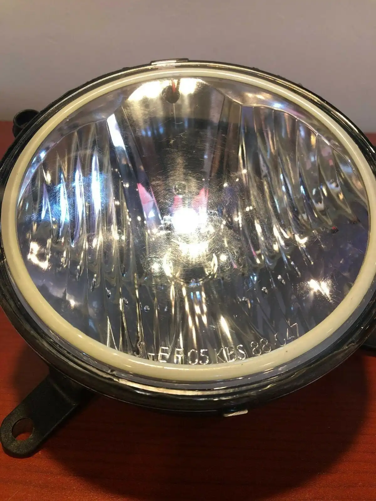 USED ORACLE 2005-2009 FORD MUSTANG GT WHITE PLASMA HALO FOG LIGHTS 7049-051 | ORACLE Outlet | GRADE C - Image 4